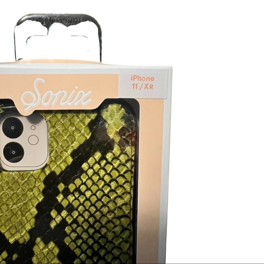 Sonix iPhone case! - Picture 2 of 3